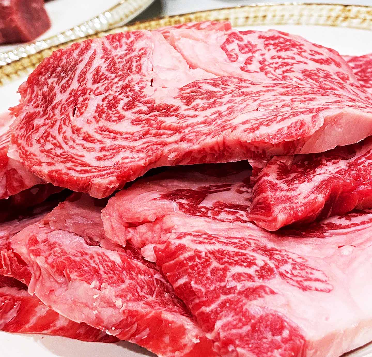 肉のまち大阪羽曳野市の肉市さんの上質なお肉